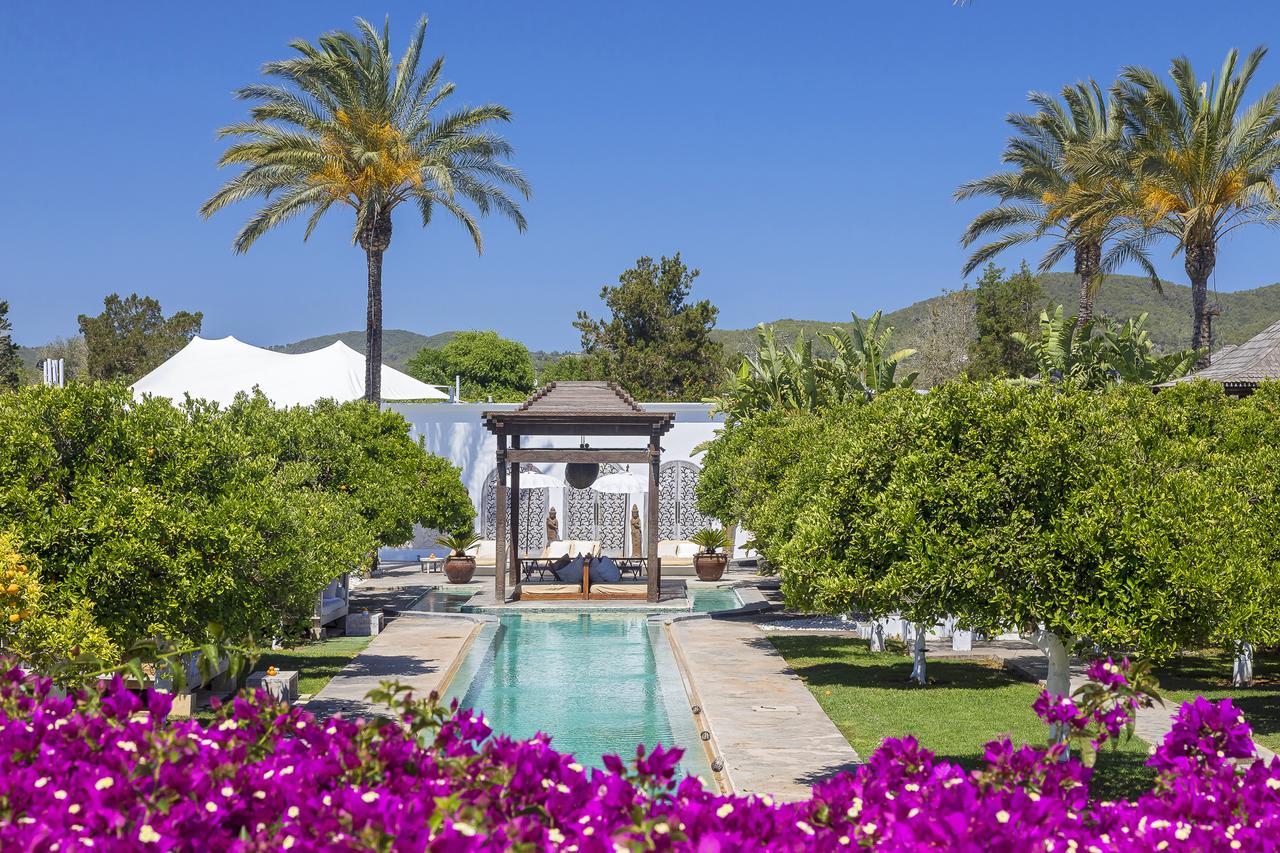 Agroturismo Atzaro Santa Eulària des Riu Εξωτερικό φωτογραφία