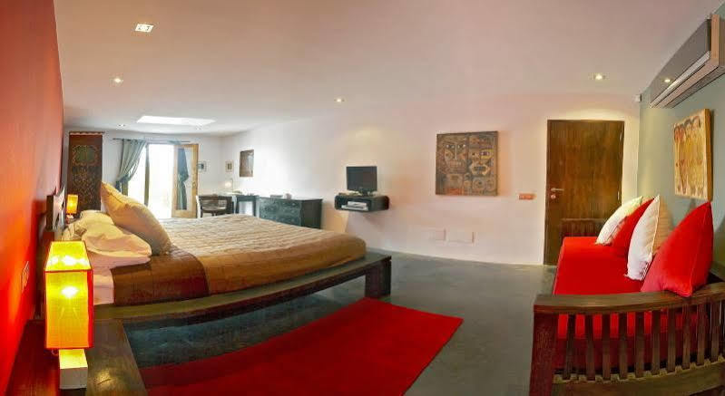 Agroturismo Atzaro Santa Eulària des Riu Εξωτερικό φωτογραφία