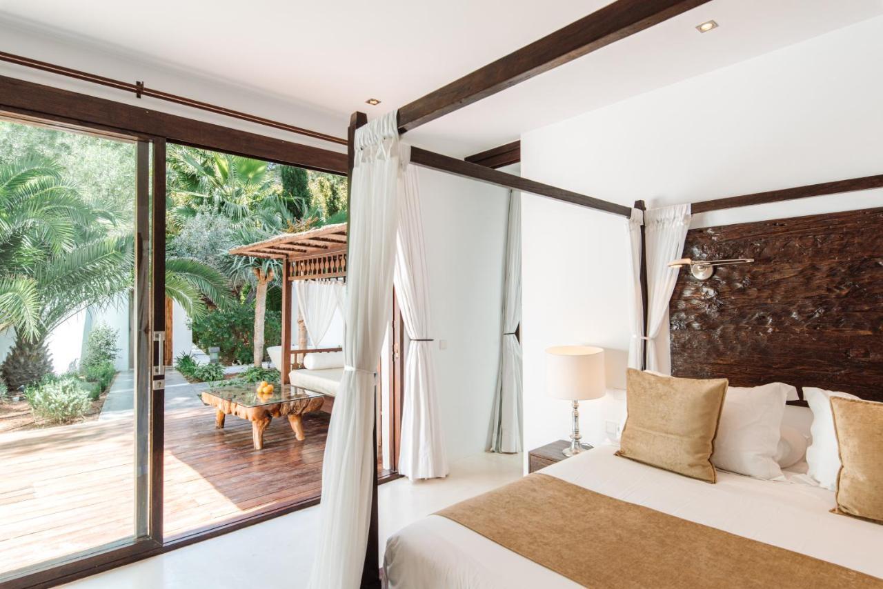 Agroturismo Atzaro Santa Eulària des Riu Εξωτερικό φωτογραφία